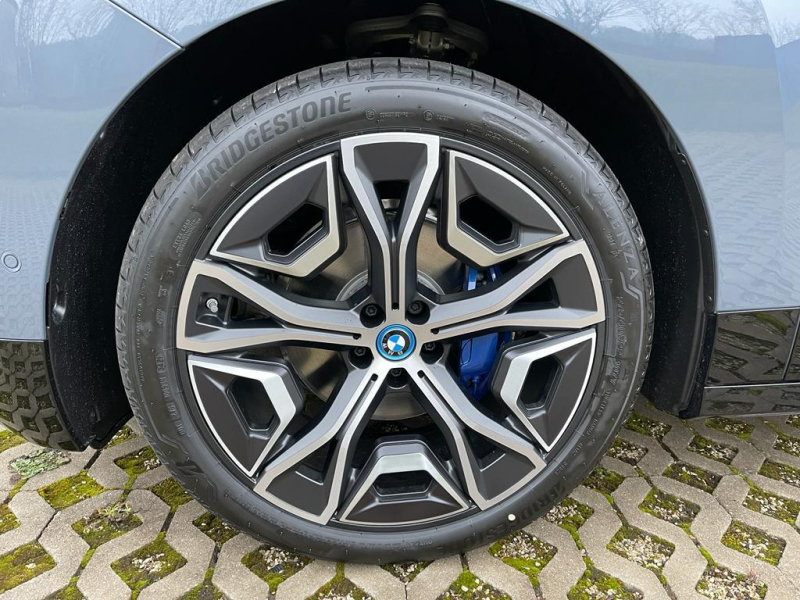 BMW iX 40 электро 2024 id-1005899 Купить BMW iX 40 электро 2024 id-1005899 в Киеве, Фото №24