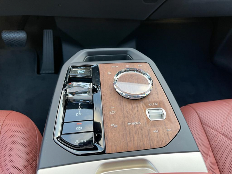 BMW iX 40 электро 2024 id-1005905 Купить BMW iX 40 электро 2024 id-1005905 в Киеве, Фото №17