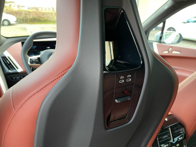 BMW iX 40 электро 2024 id-1005905 Купить BMW iX 40 электро 2024 id-1005905 в Киеве, Фото №25