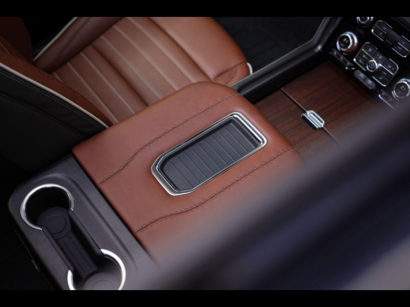 Купить GMC YUKON Denali бензин 2026 id-1005953 в Киеве, Фото №9