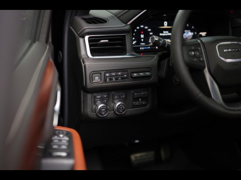 Купить GMC YUKON Denali бензин 2026 id-1005953 в Киеве, Фото №14