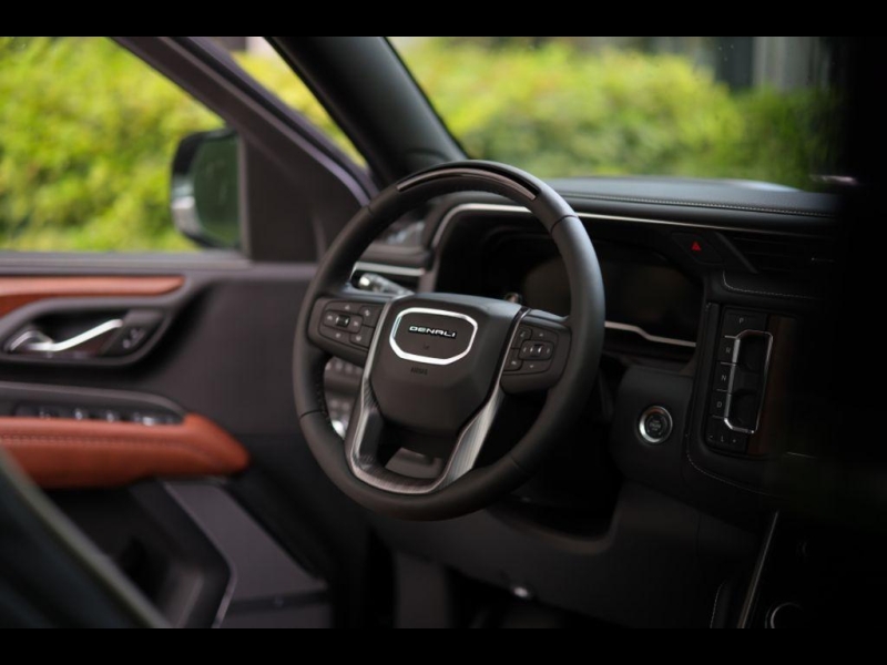 Купить GMC YUKON Denali бензин 2026 id-1005953 в Киеве, Фото №15