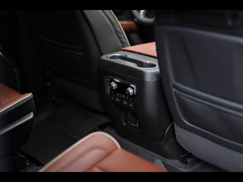 Купить GMC YUKON Denali бензин 2026 id-1005953 в Киеве, Фото №20