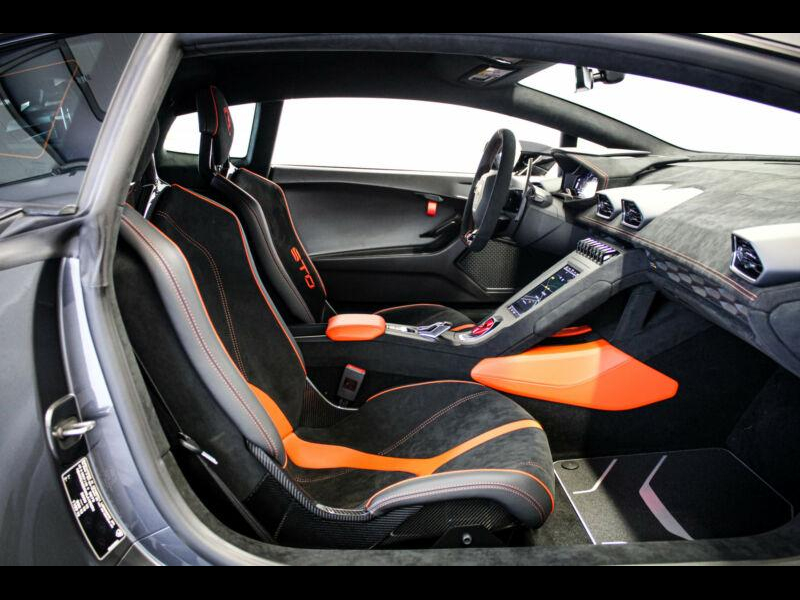 Lamborghini Huracan STO бензин 2023 id-1005996 Купить Lamborghini Huracan STO бензин 2023 id-1005996 в Киеве, Фото №12