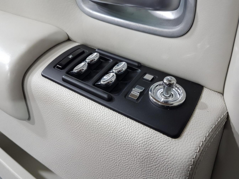 Rolls-Royce Phantom бензин 2007 id-5501 Купить Rolls-Royce Phantom бензин 2007 id-5501 в Киеве, Фото №34