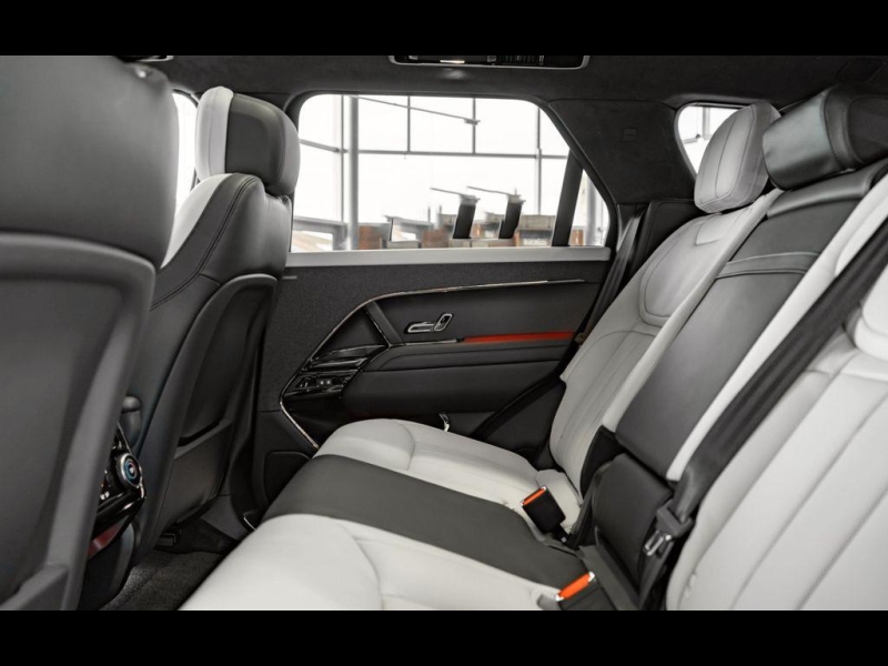 Купить Land-Rover Range-Rover Sport Autobiography дизель 2025 id-1006034 в Киеве, Фото №9