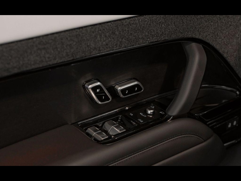 Купить Land-Rover Range-Rover Sport Autobiography дизель 2026 id-1006034 в Киеве, Фото №10