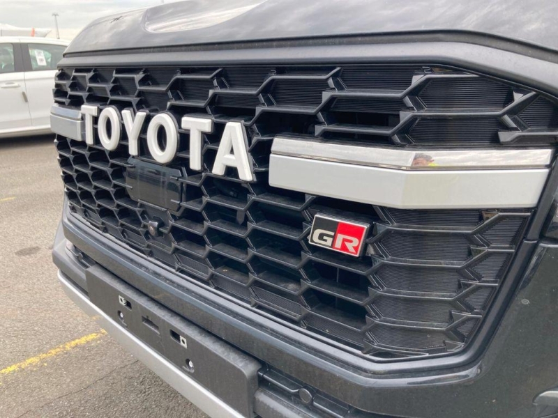 Купить Toyota Land Cruiser 300 GR Sport бензин 2026 id-1006079 в Киеве, Фото №11