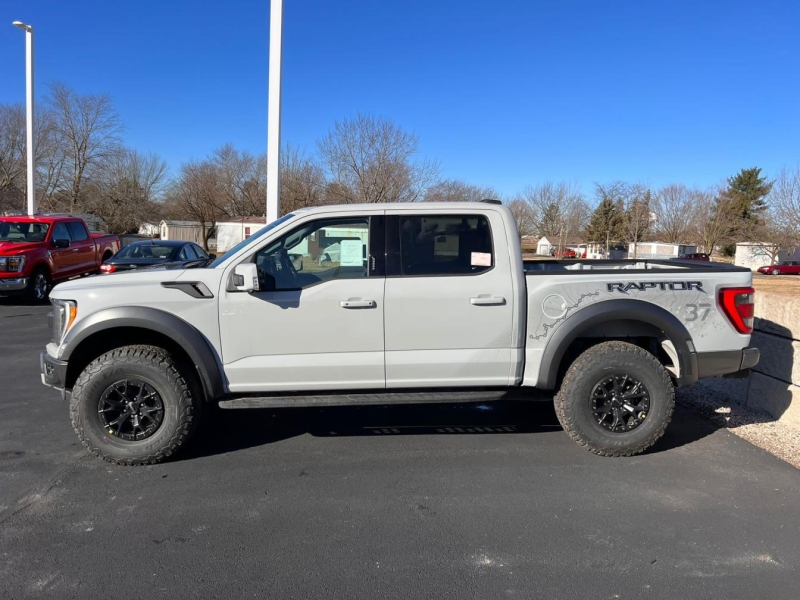 Купить Ford F-150 Raptor R бензин 2026 id-1006085 в Киеве, Фото №2