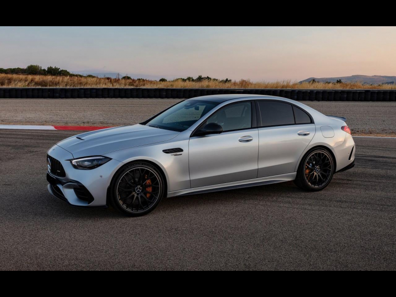 Mercedes-Benz C 63 S гибрид 2023 id-1006100 Купить Mercedes-Benz C 63 S гибрид 2023 id-1006100 в Киеве, Фото №1