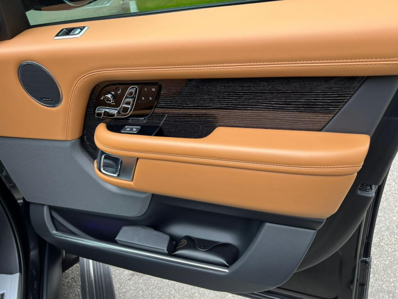 Land-Rover Range-Rover Autobiography дизель 2018 id-1006102 Купить Land-Rover Range-Rover Autobiography дизель 2018 id-1006102 в Киеве, Фото №16