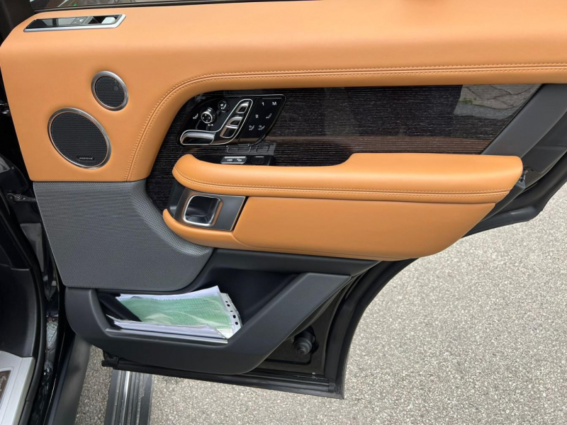 Land-Rover Range-Rover Autobiography дизель 2018 id-1006102 Купить Land-Rover Range-Rover Autobiography дизель 2018 id-1006102 в Киеве, Фото №20