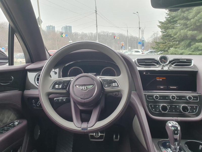 Bentley Bentayga First Edition бензин 2024 id-1006113 Купить Bentley Bentayga First Edition бензин 2024 id-1006113 в Киеве, Фото №9