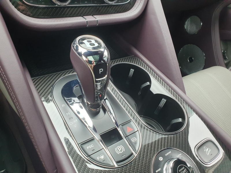 Bentley Bentayga First Edition бензин 2024 id-1006113 Купить Bentley Bentayga First Edition бензин 2024 id-1006113 в Киеве, Фото №17