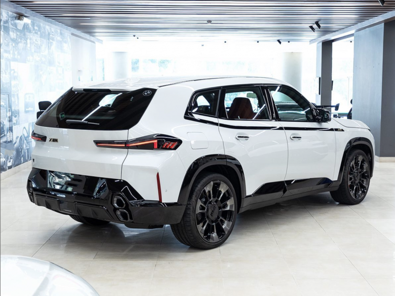 Купить BMW XM гибрид 2024 id-1006118 в Киеве, Фото №3