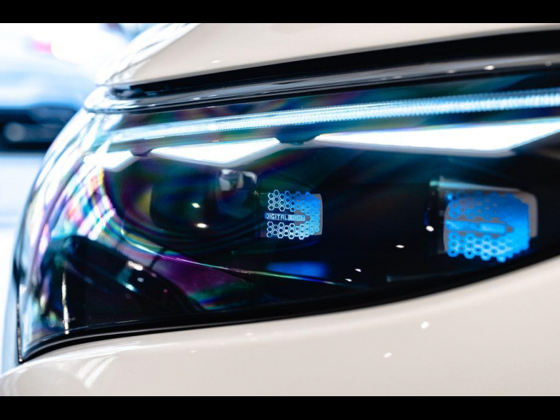 Mercedes-Benz EQS SUV 450+ электро 2023 id-1006125 Купить Mercedes-Benz EQS SUV 450+ электро 2023 id-1006125 в Киеве, Фото №12