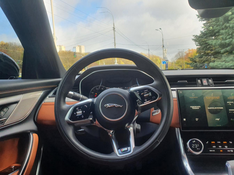 Jaguar XF R-Dynamic бензин 2021 id-1006127 Купить Jaguar XF R-Dynamic бензин 2021 id-1006127 в Киеве, Фото №9