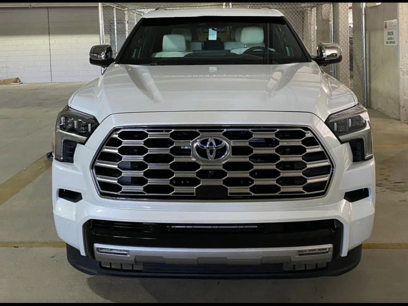 Купить Toyota Sequoia Capstone гибрид 2025 id-1006130 в Киеве, Фото №2