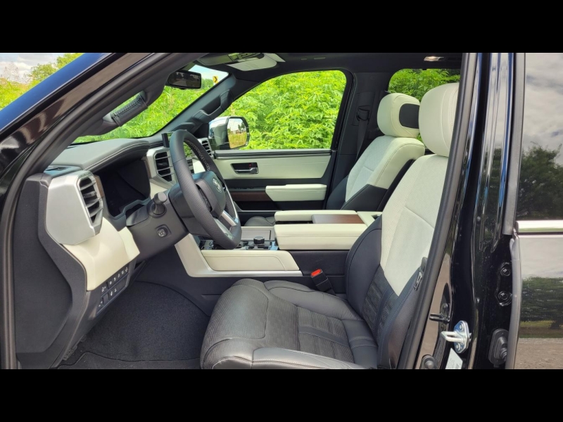 Купить Toyota Sequoia Capstone гибрид 2026 id-1006129 в Киеве, Фото №9
