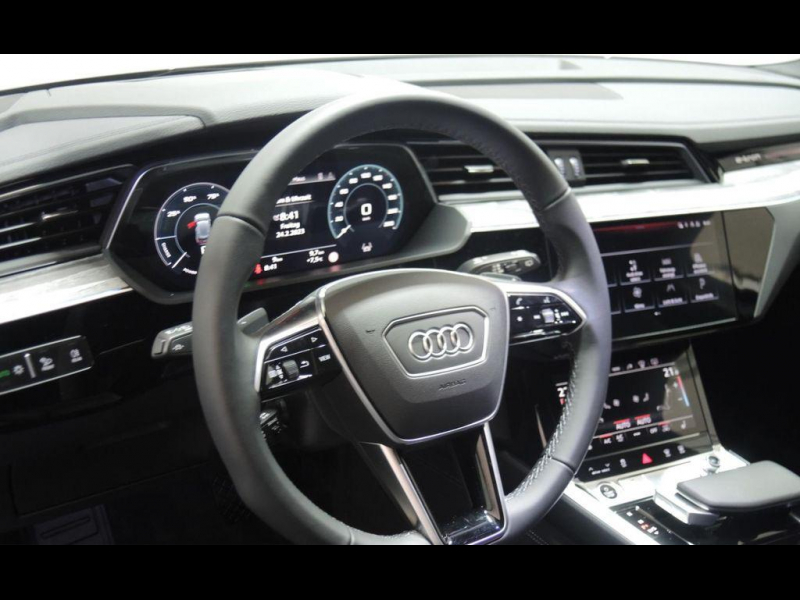 Audi Q8 E-tron quattro электро 2024 id-1006191 Купить Audi Q8 E-tron quattro электро 2024 id-1006191 в Киеве, Фото №6