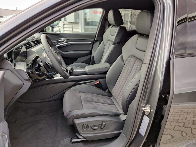 Audi Q8 Sportback e-tron quattro электро 2024 id-1006190 Купить Audi Q8 Sportback e-tron quattro электро 2024 id-1006190 в Киеве, Фото №4