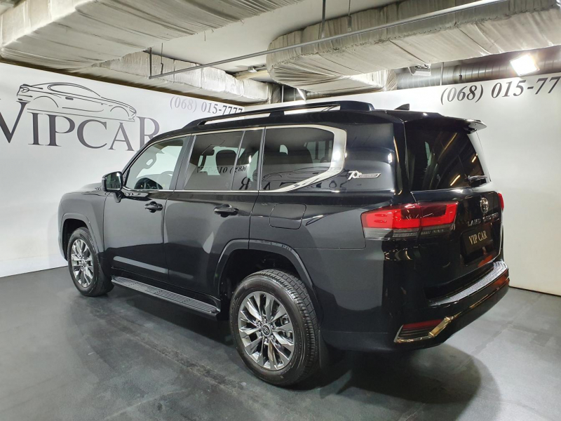 Toyota Land Cruiser 300 Premium 70th дизель 2024 id-1006198 Купить Toyota Land Cruiser 300 Premium 70th дизель 2024 id-1006198 в Киеве, Фото №5