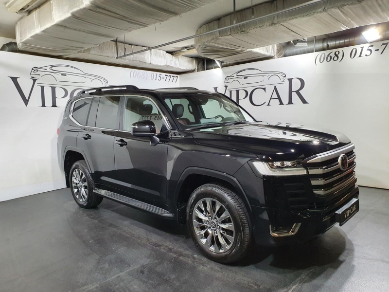 Купить Toyota Land Cruiser 300 Premium 70th дизель 2026 id-1006198 в Киеве, Фото №2