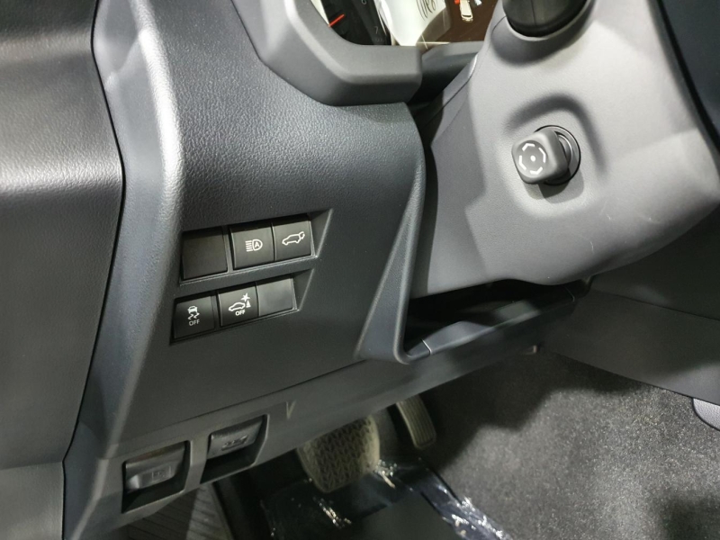 Купить Toyota Land Cruiser 300 Premium 70th дизель 2026 id-1006198 в Киеве, Фото №19