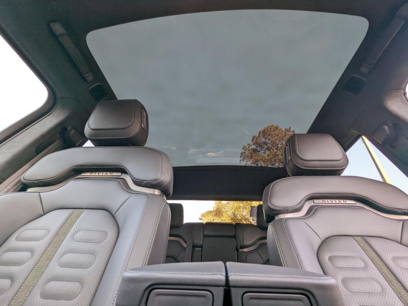 Купить Rivian R1T Launch Edition электро 2025 id-1006213 в Киеве, Фото №32