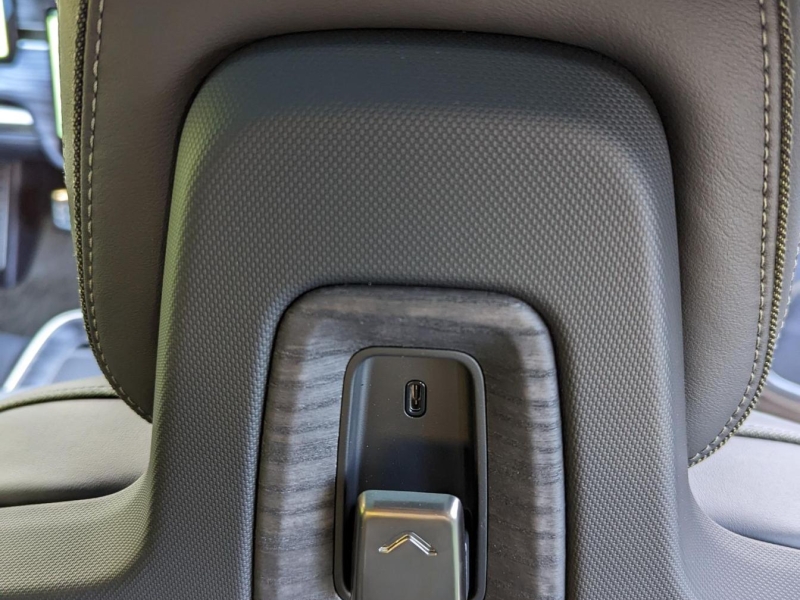 Купить Rivian R1T Launch Edition электро 2025 id-1006213 в Киеве, Фото №13