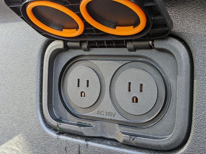 Купить Rivian R1T Launch Edition электро 2025 id-1006213 в Киеве, Фото №21