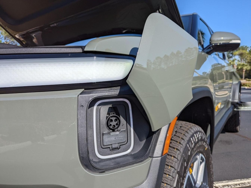 Купить Rivian R1T Launch Edition электро 2025 id-1006213 в Киеве, Фото №19