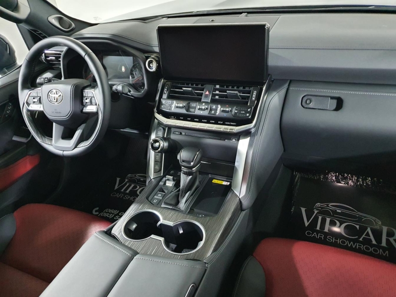 Купить Toyota Land Cruiser 300 Premium 70th бензин 2026 id-1006224 в Киеве, Фото №16