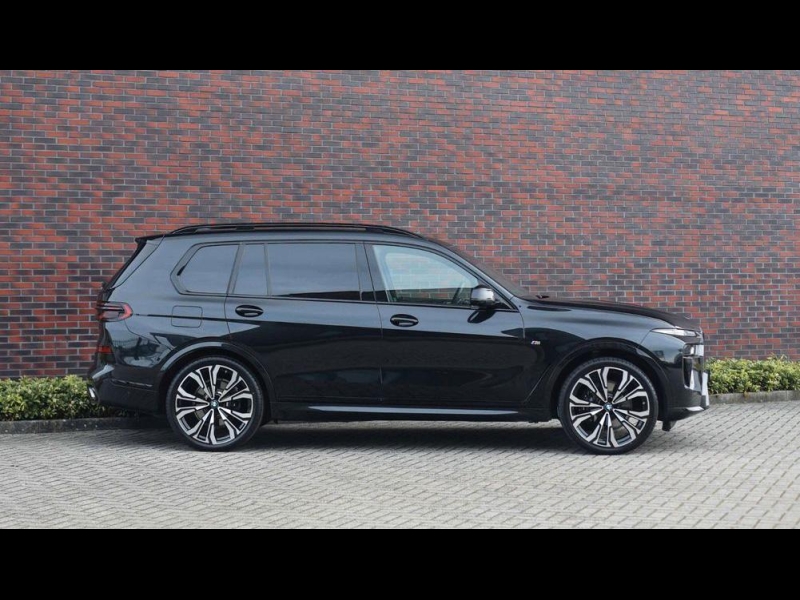 BMW X7 xDrive40d дизель 2025 id-1006227 Купить BMW X7 xDrive40d дизель 2025 id-1006227 в Киеве, Фото №4