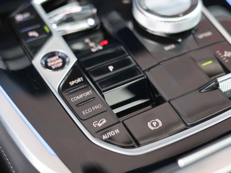 BMW X7 xDrive40d дизель 2025 id-1006227 Купить BMW X7 xDrive40d дизель 2025 id-1006227 в Киеве, Фото №7