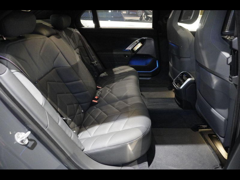 BMW i7 xDrive60 электро 2024 id-1006231 Купить BMW i7 xDrive60 электро 2024 id-1006231 в Киеве, Фото №4