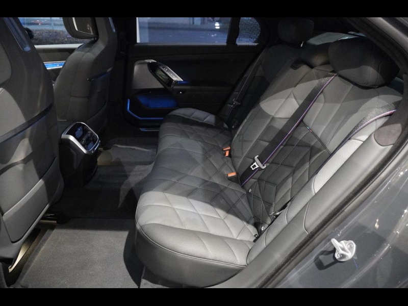 Купить BMW i7 xDrive60 электро 2025 id-1006231 в Киеве, Фото №8