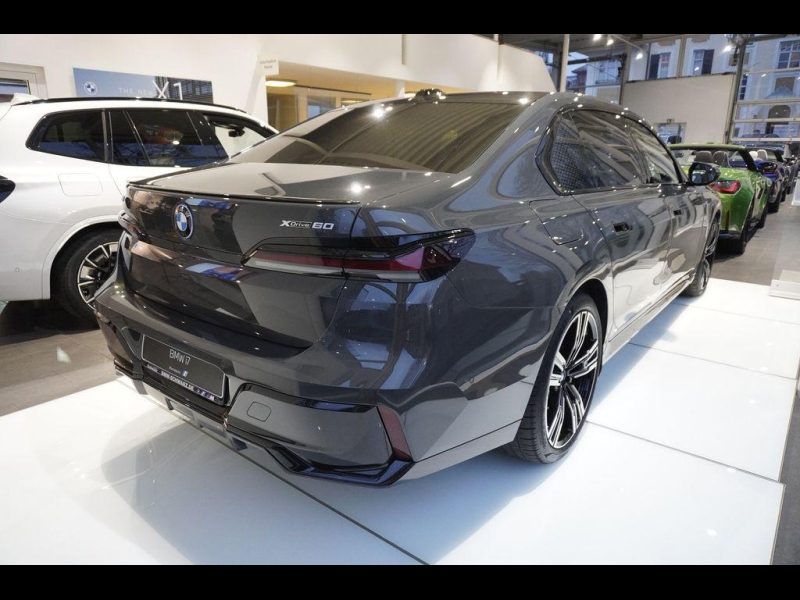 Купить BMW i7 xDrive60 электро 2025 id-1006231 в Киеве, Фото №1