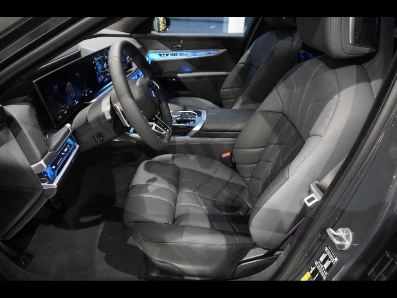 BMW i7 xDrive60 электро 2025 id-1006231 Купить BMW i7 xDrive60 электро 2025 id-1006231 в Киеве, Фото №10