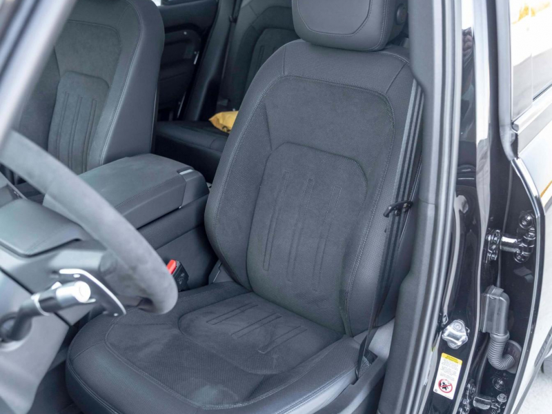 Land-Rover Defender James Bond Edition бензин 2024 id-1006259 Купить Land-Rover Defender James Bond Edition бензин 2024 id-1006259 в Киеве, Фото №9