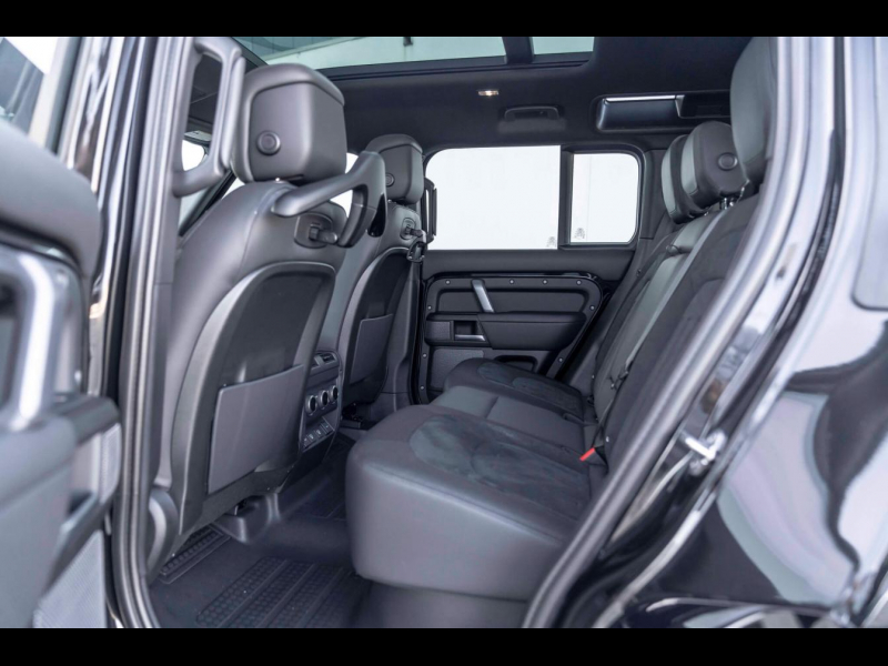 Land-Rover Defender James Bond Edition бензин 2024 id-1006259 Купить Land-Rover Defender James Bond Edition бензин 2024 id-1006259 в Киеве, Фото №10