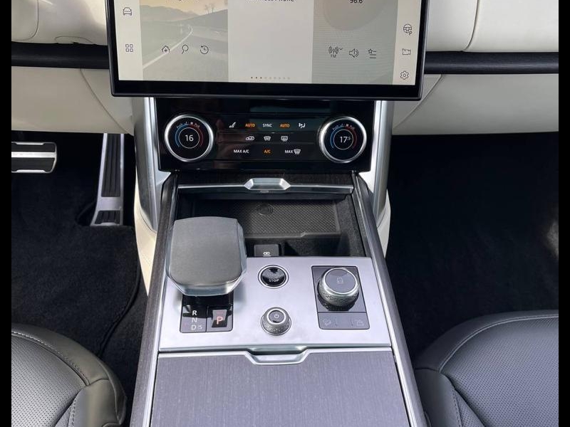 Купить Land-Rover Range-Rover Autobiography Long бензин 2025 id-1006281 в Киеве, Фото №8