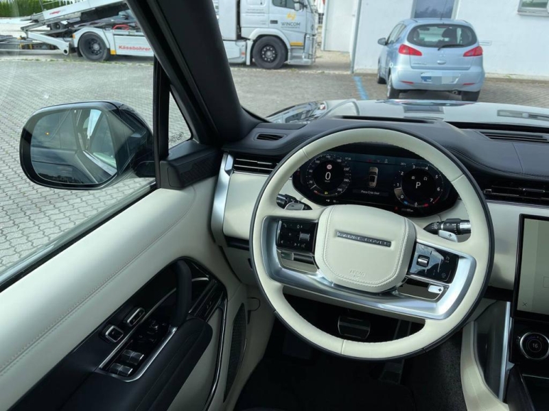 Купить Land-Rover Range-Rover Autobiography Long бензин 2025 id-1006281 в Киеве, Фото №11