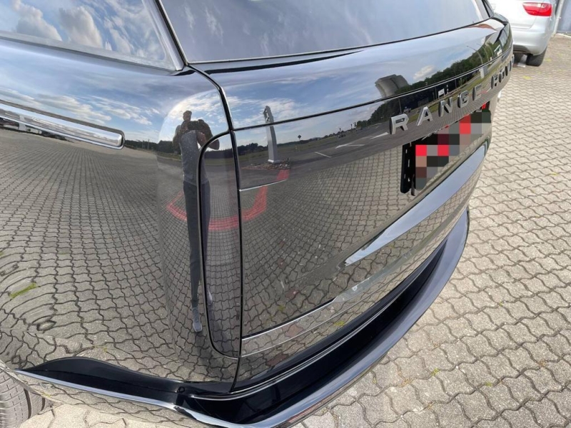 Купить Land-Rover Range-Rover Autobiography Long бензин 2025 id-1006281 в Киеве, Фото №17