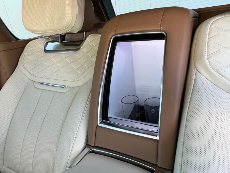 Купить Land-Rover Range-Rover SVAutobiography Long бензин 2025 id-1006325 в Киеве, Фото №19