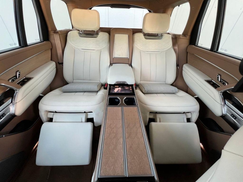 Купить Land-Rover Range-Rover SVAutobiography Long бензин 2025 id-1006325 в Киеве, Фото №13