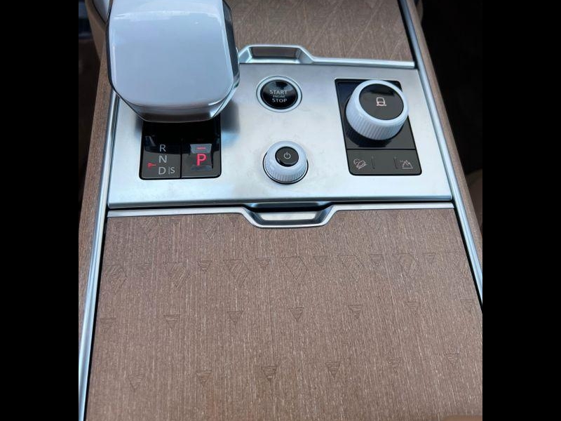 Купить Land-Rover Range-Rover SVAutobiography Long бензин 2026 id-1006325 в Киеве, Фото №11