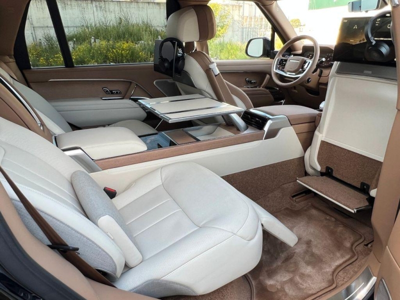 Купить Land-Rover Range-Rover SVAutobiography Long бензин 2026 id-1006325 в Киеве, Фото №14
