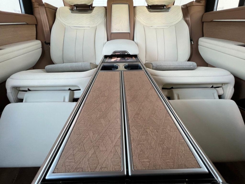 Купить Land-Rover Range-Rover SVAutobiography Long бензин 2026 id-1006325 в Киеве, Фото №16