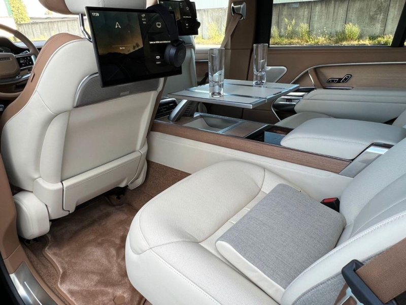 Купить Land-Rover Range-Rover SVAutobiography Long бензин 2026 id-1006325 в Киеве, Фото №7